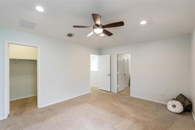 Building Photo - 404 Buttercup Creek Blvd