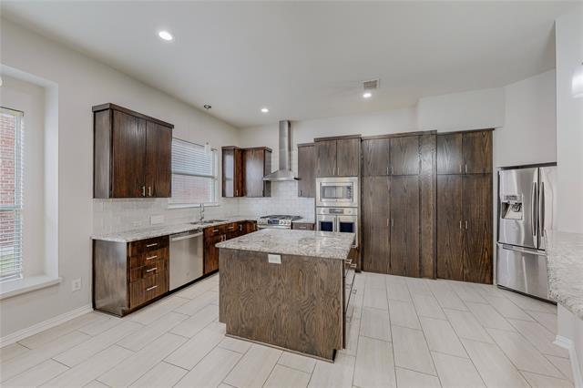 Building Photo - 2728 Gull Lake Dr