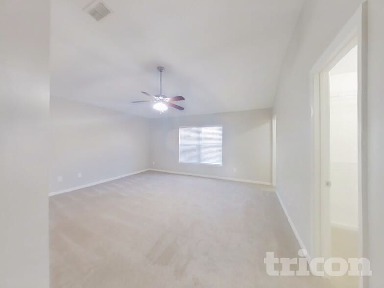 Building Photo - 13899 White Heron Pl