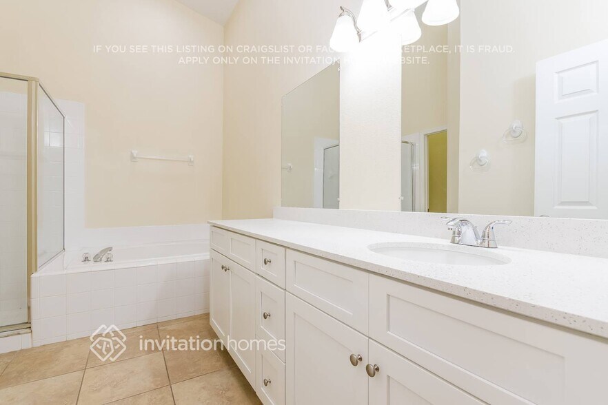 Building Photo - 2113 Fish Eagle St