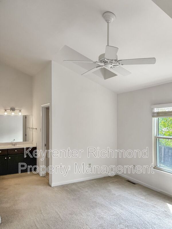 Building Photo - 10007 Bellona Ct