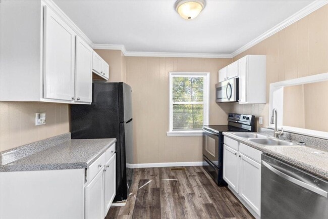 Building Photo - 1308 Columbia Rd