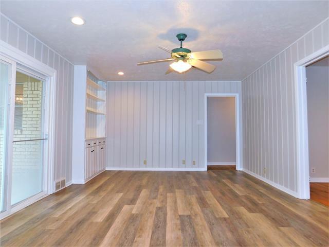 Building Photo - 1217 Clover Ln