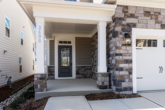 Building Photo - 2408 McKenzie Ridge Ln
