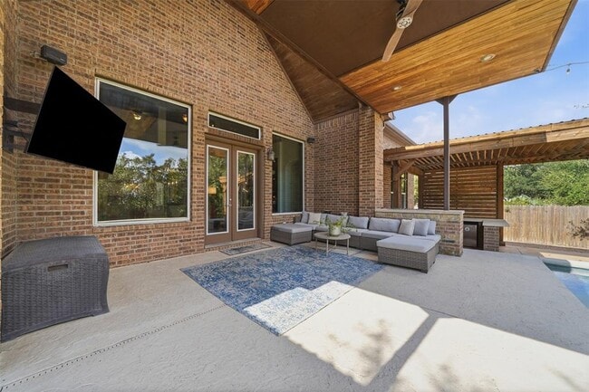Building Photo - 8729 Vantage Point Dr
