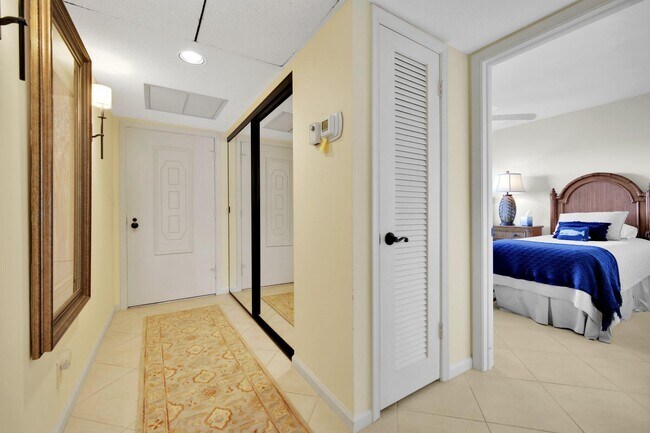 Building Photo - 2871 N Ocean Blvd