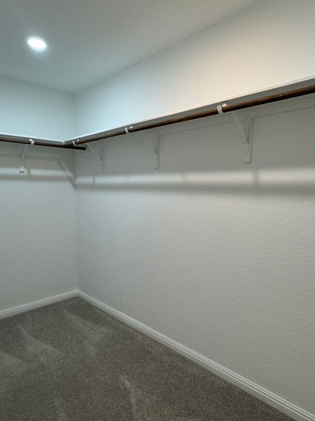 Building Photo - 4 BR/2.5BA | Newly Renovated Single Family Home | 1-Car Covered Parking | Gated backyard