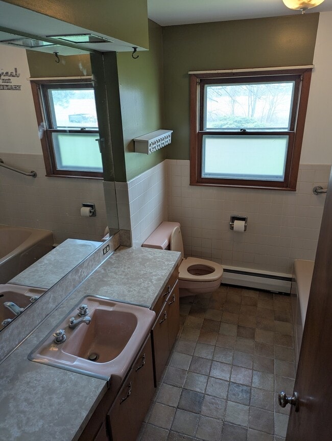 Building Photo - 9314 IL-23