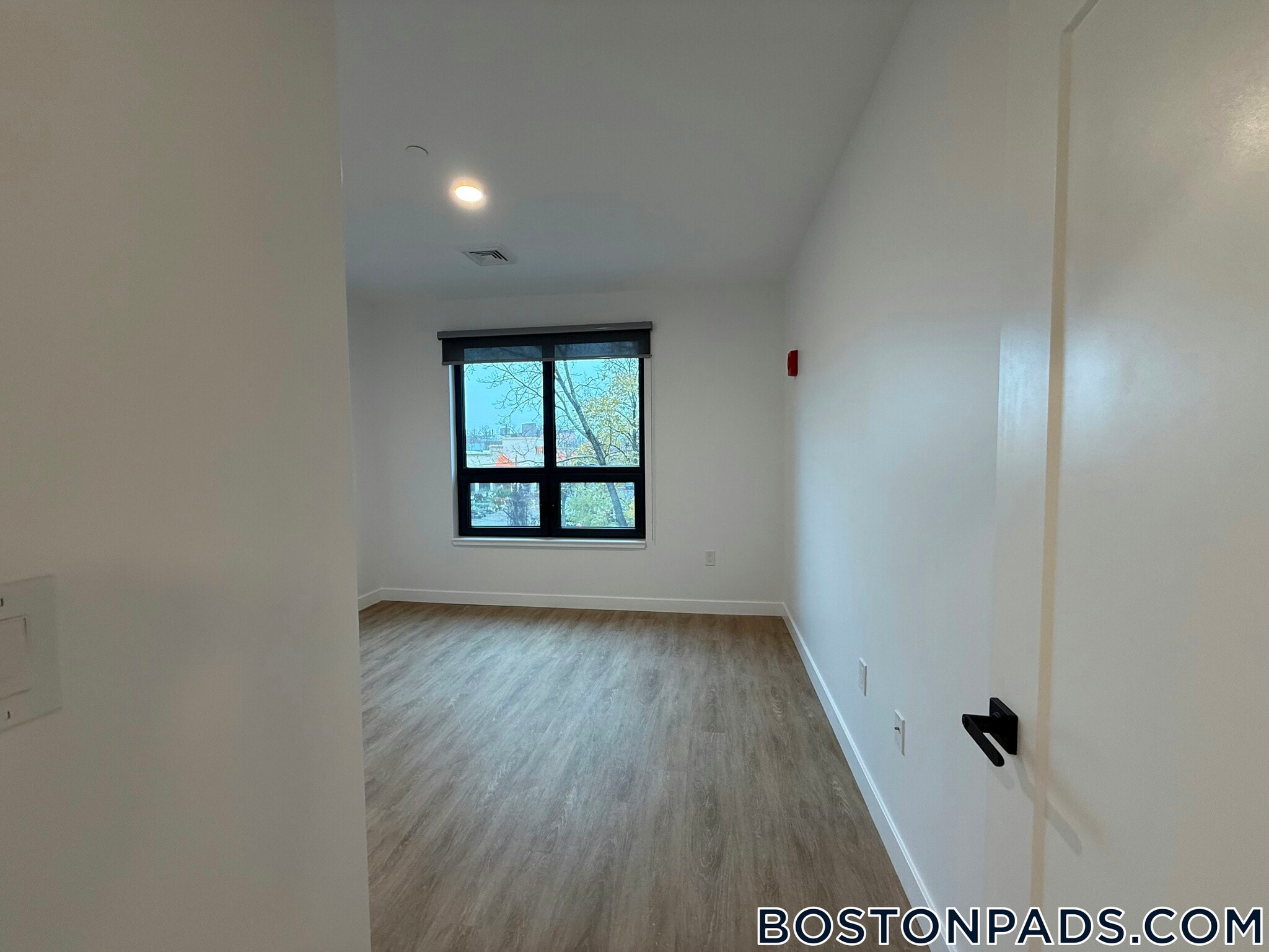 Building Photo - 199 Gardner St