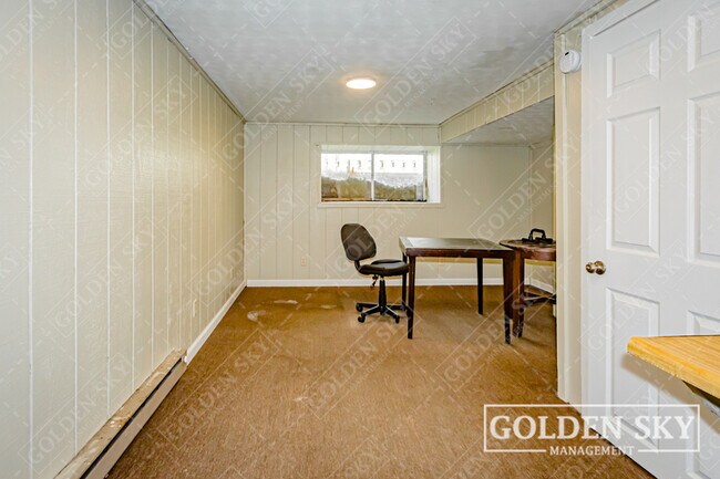 Building Photo - 1115 W Bethel Ave