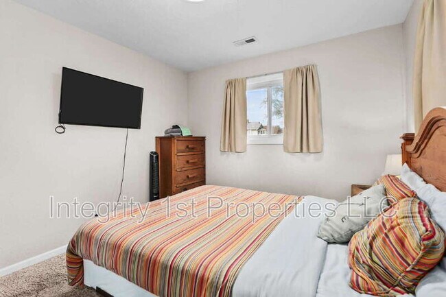Building Photo - 11221 W 59th Terrace