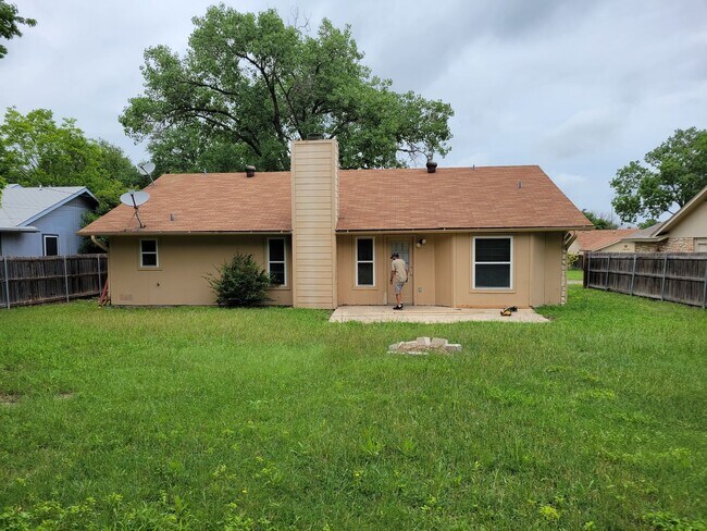 Building Photo - 3BD/2BA Home close to shopping and Ft. Hood in Harker Heights!