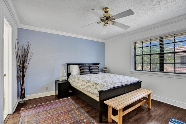 Building Photo - 1415 Miami Rd