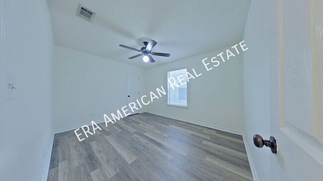 Building Photo - 192 Wright Cir