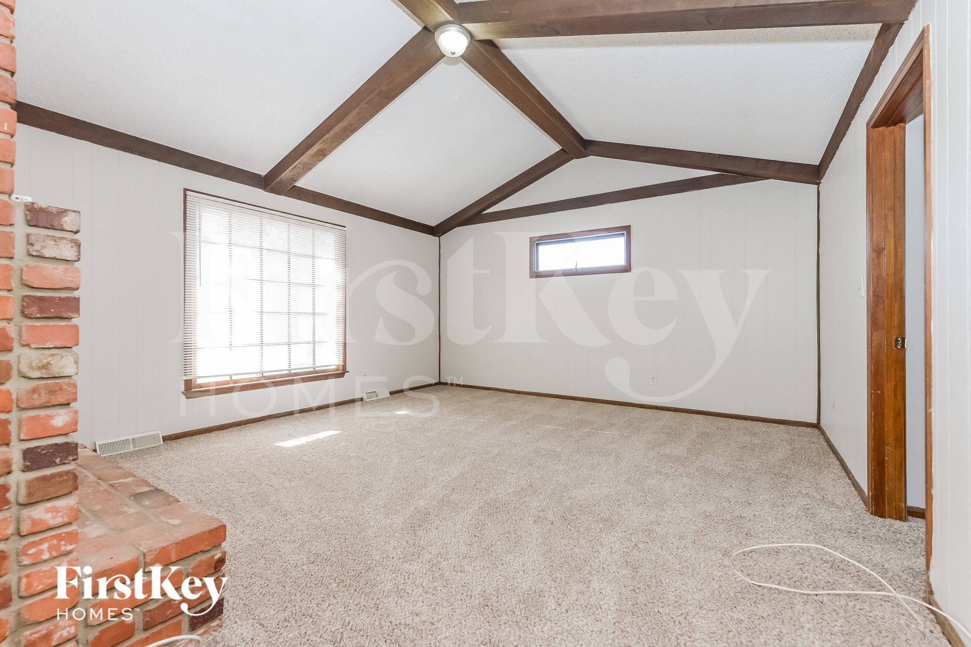 Building Photo - 7600 E 70th Terrace