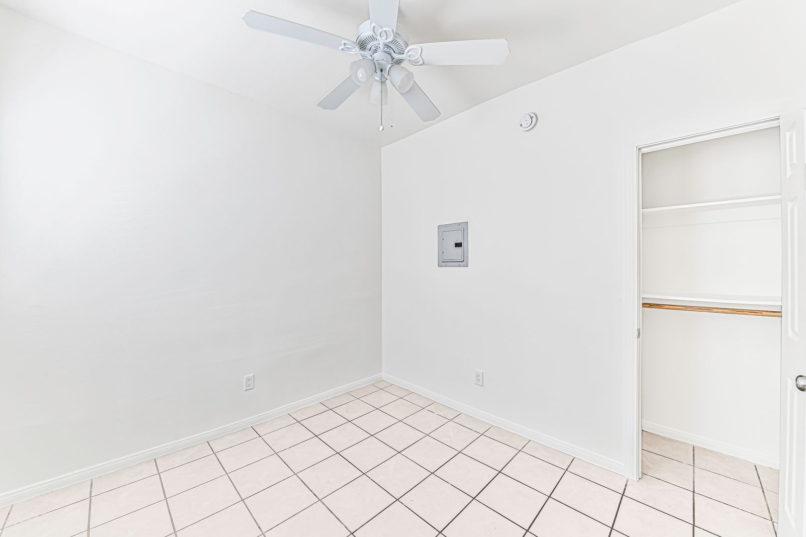 Building Photo - 908 Martin Luther King Jr Ave