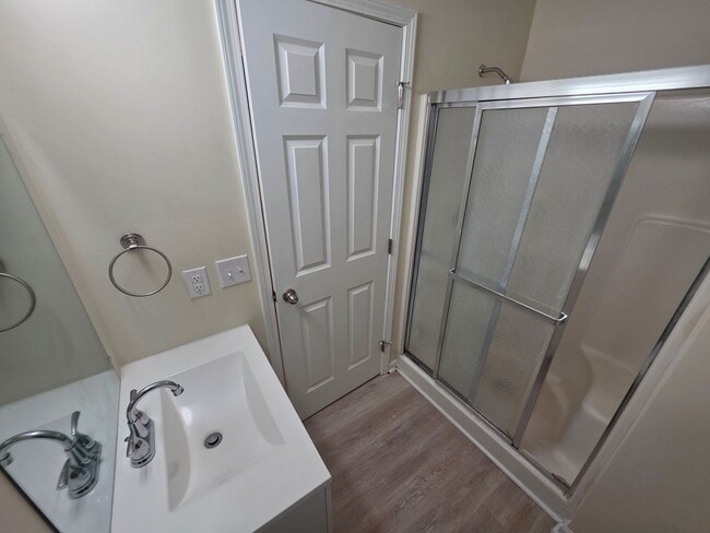 Building Photo - 3 Bedroom, 2 bath home with garage in the Hesse School district!