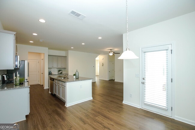 Building Photo - 138 Finley Dr