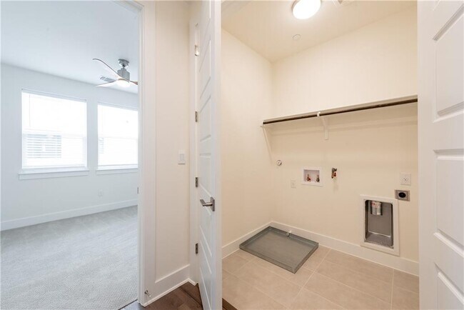 Building Photo - 4517 Unity Cir