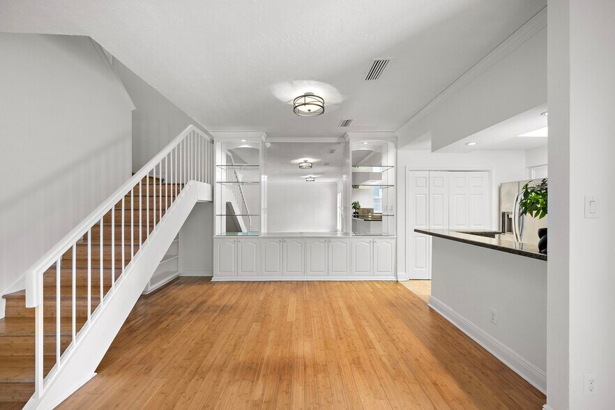 Building Photo - 2220 Bering Dr