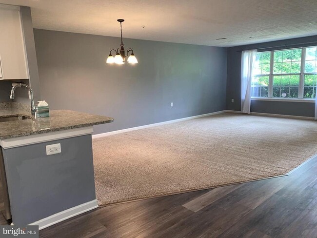 Building Photo - 4622 Deepwood Ct