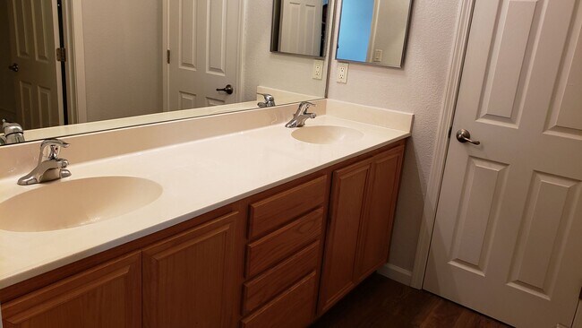 Building Photo - NEW - MOVE IN SPECIAL - 1/2 OFF THE 1ST MO...