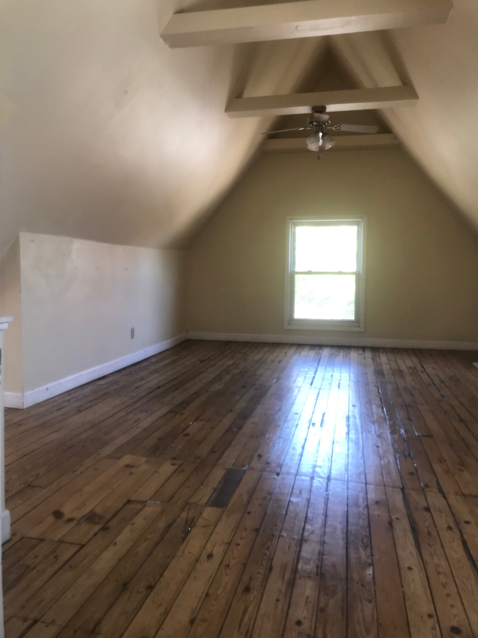 Building Photo - 3316 N Downer Ave