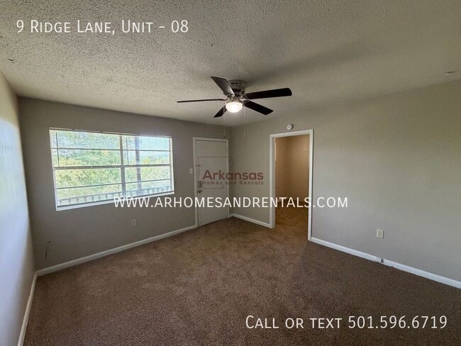 Building Photo - 9 Ridge Ln