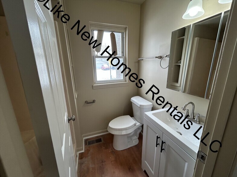 Building Photo - 4042 Otto St