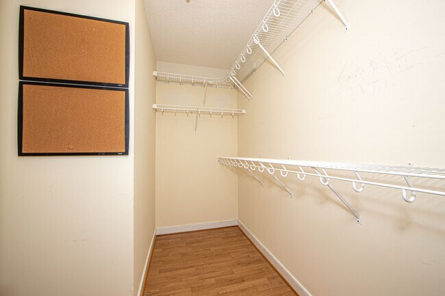 Building Photo - 1517 Woodland Ct
