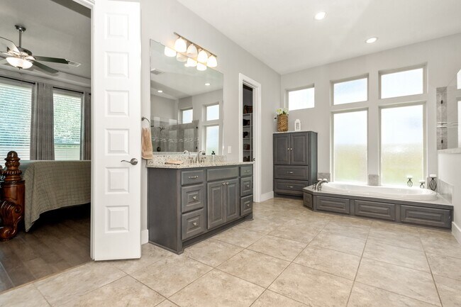 Building Photo - 7323 Settlers Way