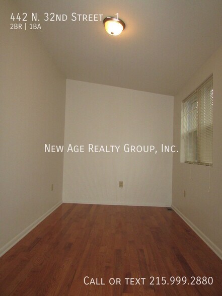 Building Photo - 442 N 32nd St