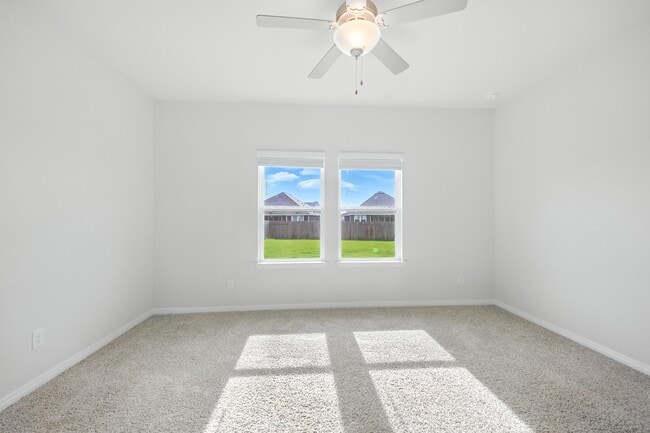 Building Photo - 104 Capella Wy