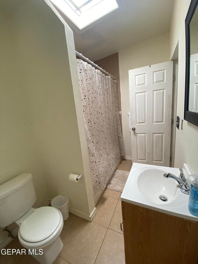 Building Photo - 4151 Emory Rd