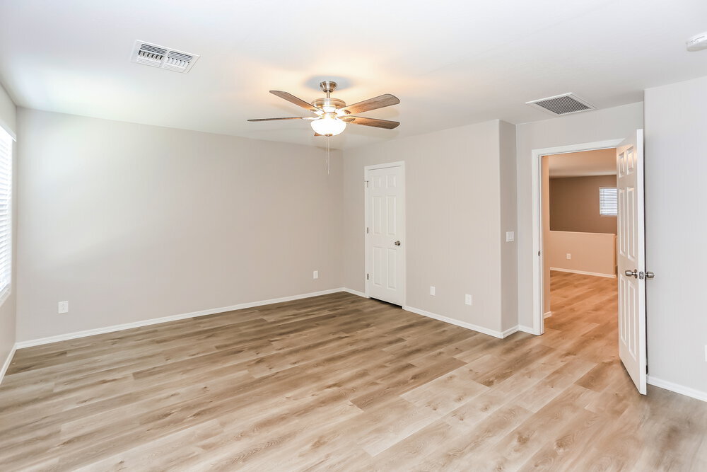 Building Photo - 12116 W Range Mule Dr