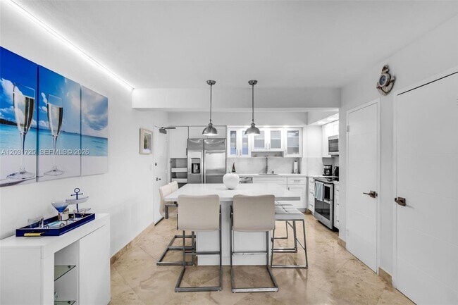 Building Photo - 9195 Collins Ave