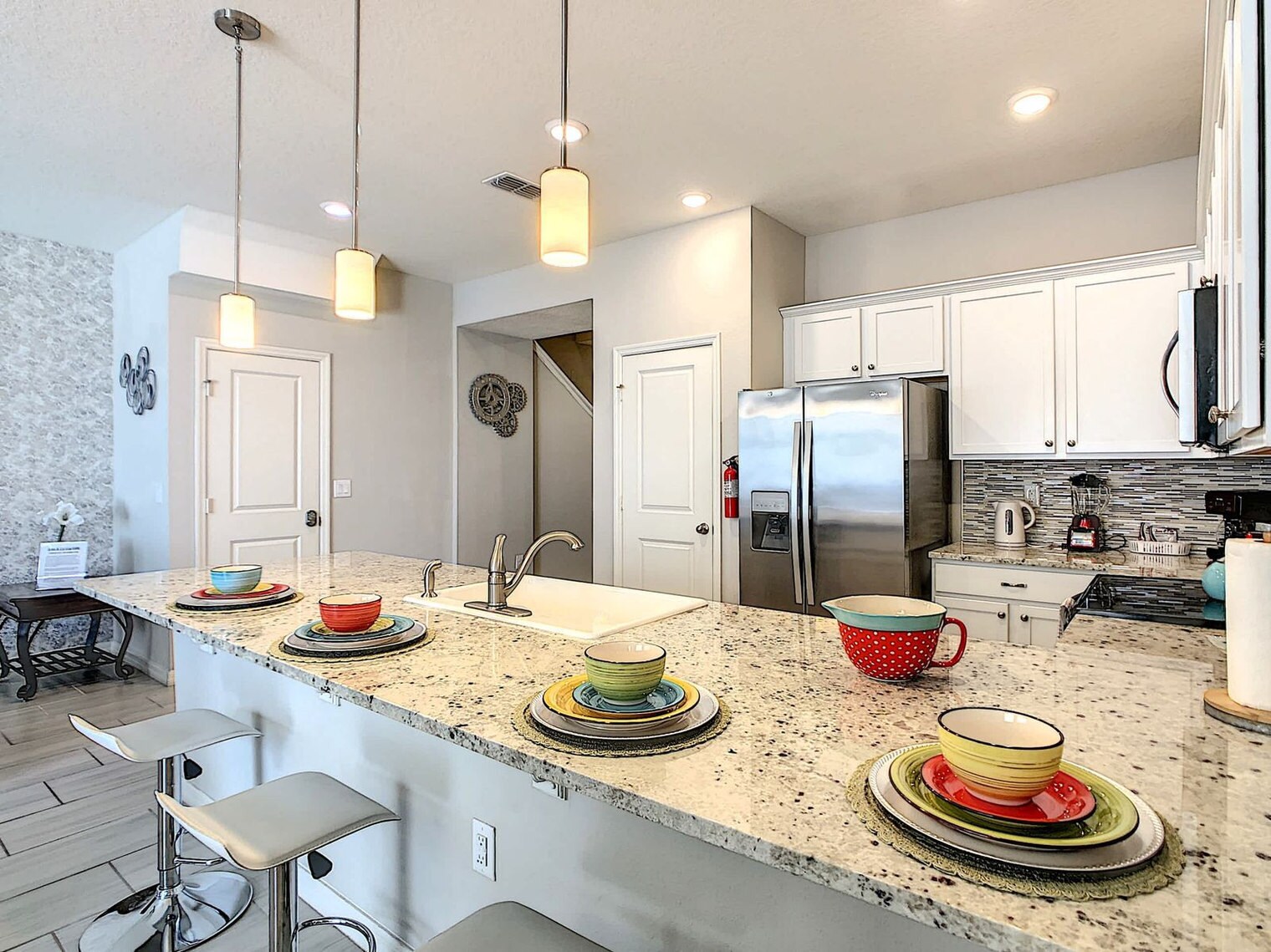 Building Photo - 5142 Adelaide Dr