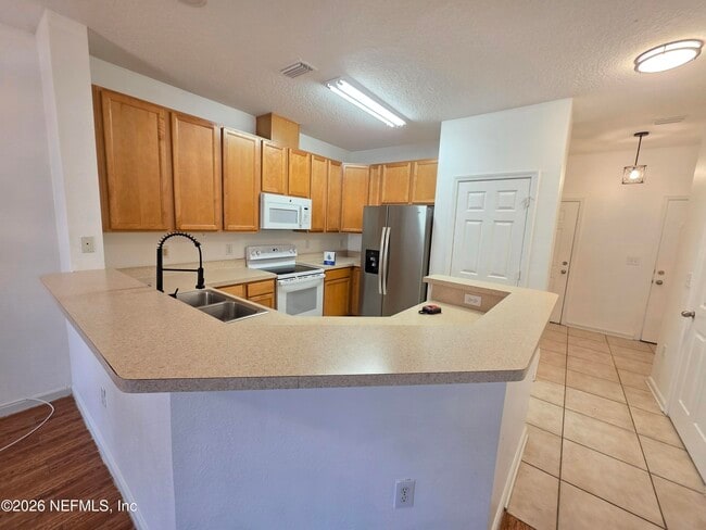 Building Photo - 5663 Greenland Rd