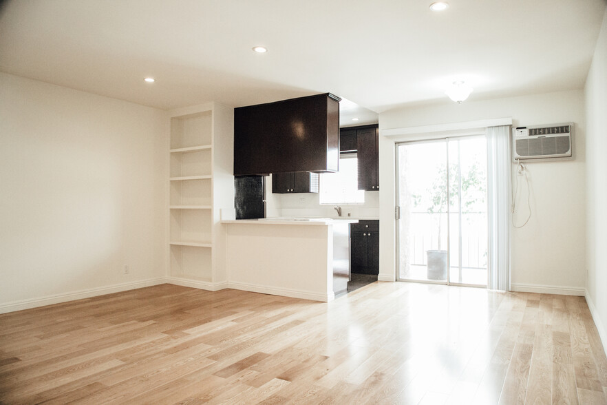 Interior Photo - Larrabee Square Apartments