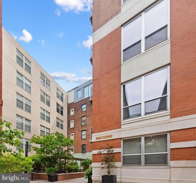 Building Photo - 113 N Bread St