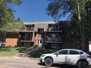 Building Photo - 503 15th St SE