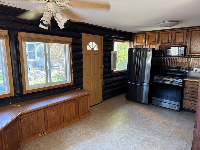 Exterior door from kitchen - 4407 Outlook St