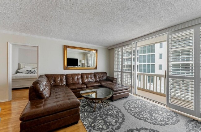 Building Photo - 3570 S Ocean Blvd