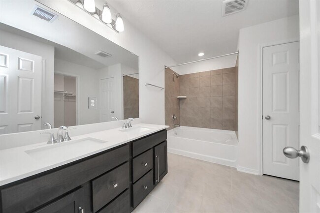 Building Photo - 4511 Kellmore Ct