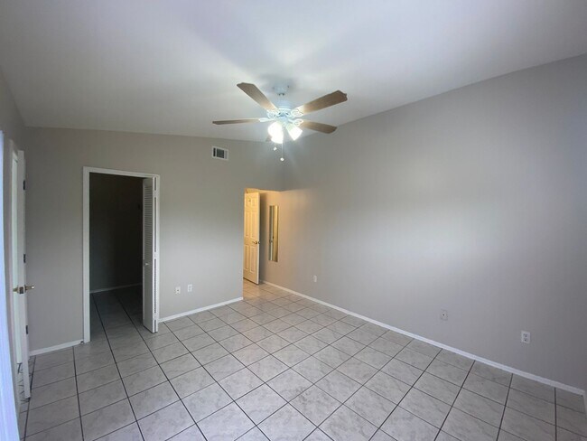 Building Photo - 3300 Loveland Blvd