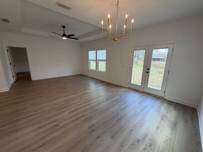 Building Photo - 1303 Louisiana Ave