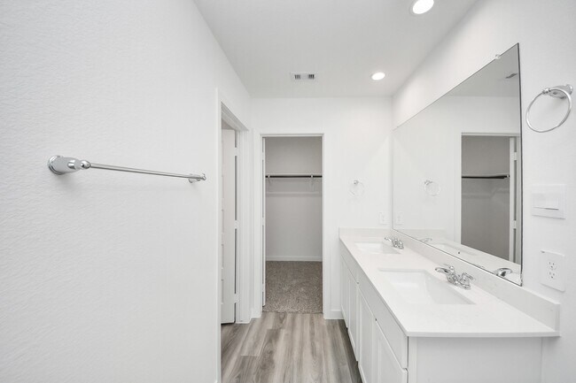 Building Photo - 10326 Penryn Frst Trl
