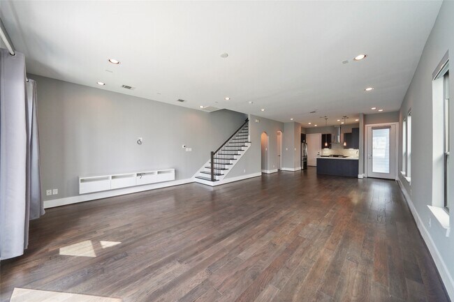 Building Photo - 4123 Eigel St