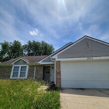 Building Photo - Brightwood 3BR/2BA House w/Attached Garage!
