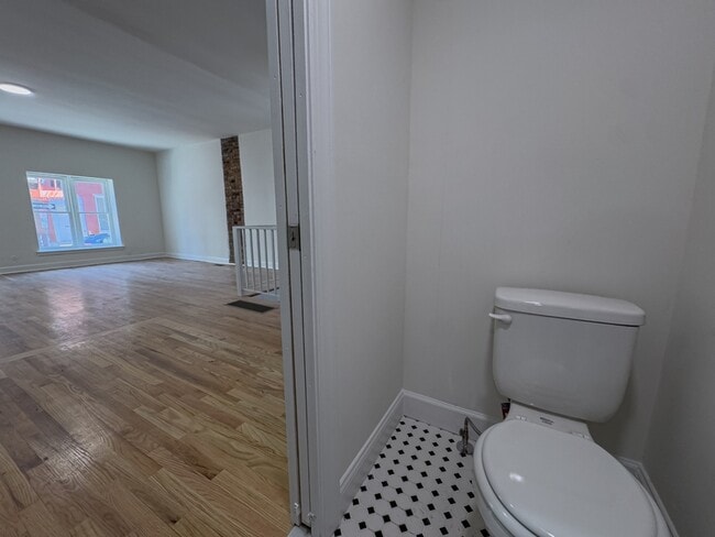 Building Photo - 536 N 19th St